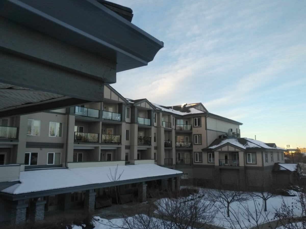 Get Reliable Eavestrough Repair in Calgary with Valiant Exteriors